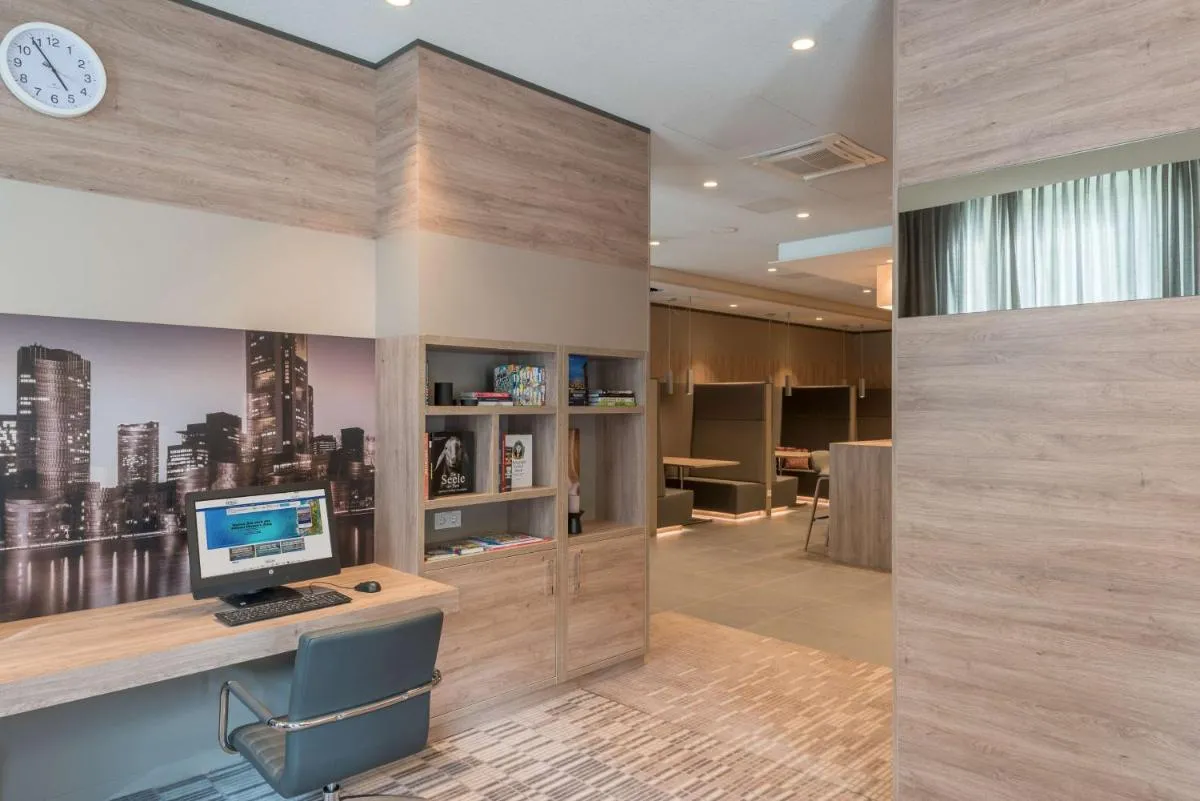 Image 4 of Hampton By Hilton Frankfurt City Centre East