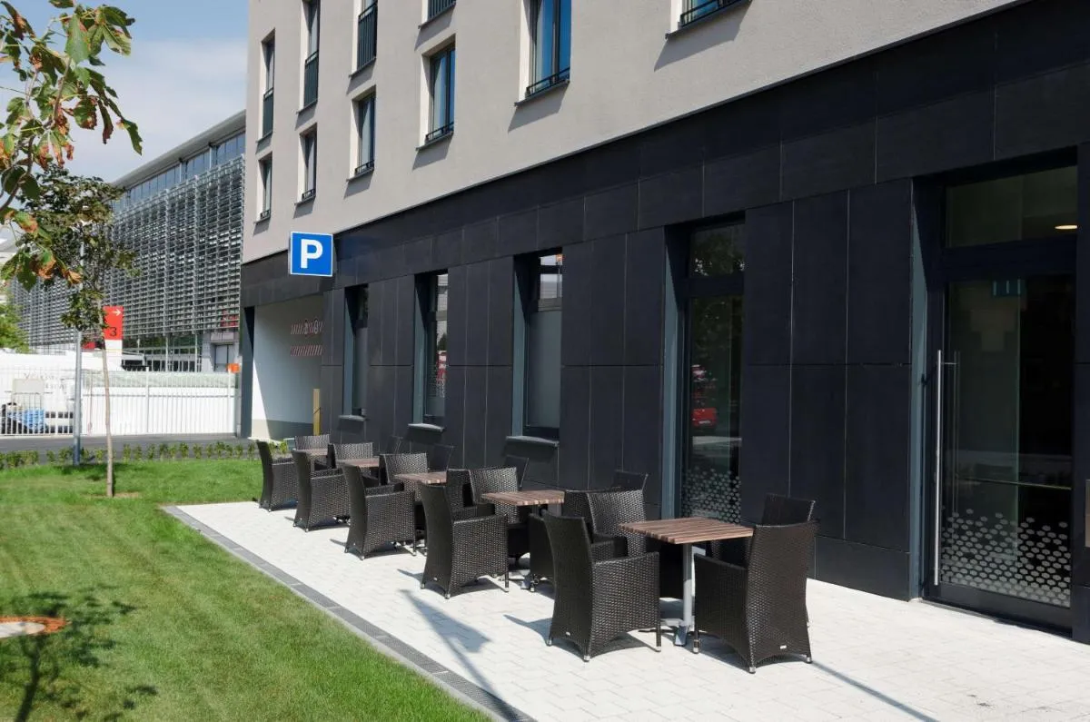 Image 6 of Hampton by Hilton Frankfurt City Centre