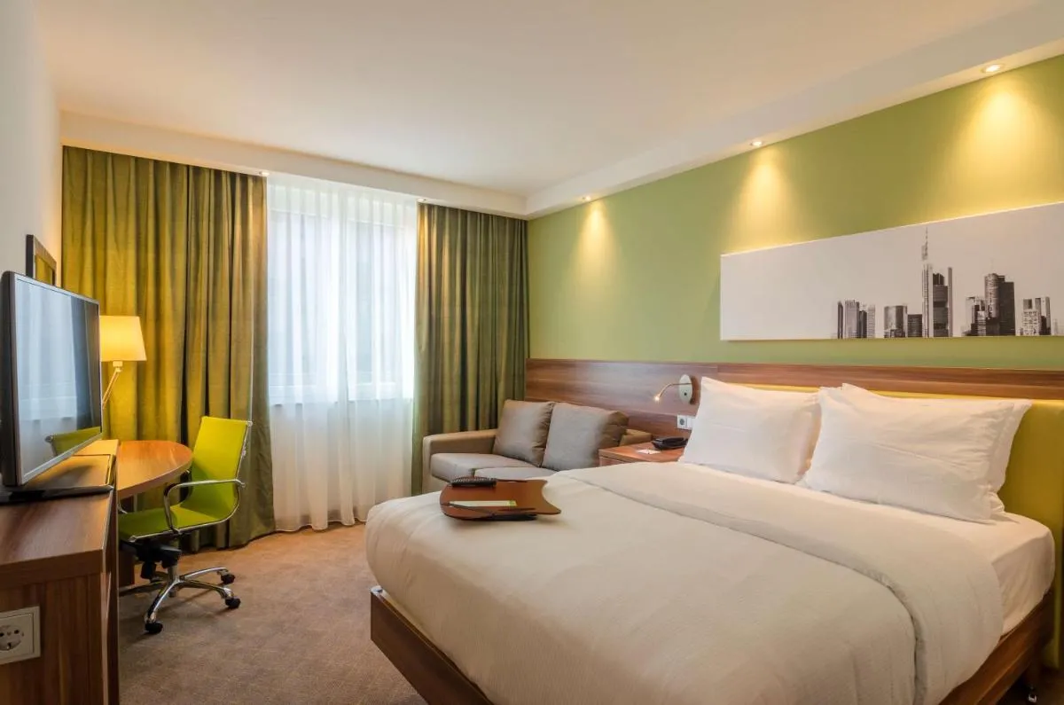 Image 1 of Hampton by Hilton Frankfurt City Centre
