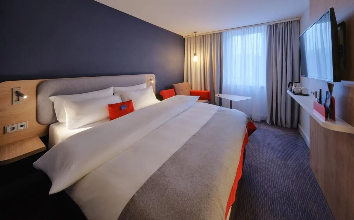 Image 2 of Holiday Inn Express Frankfurt Messe by IHG