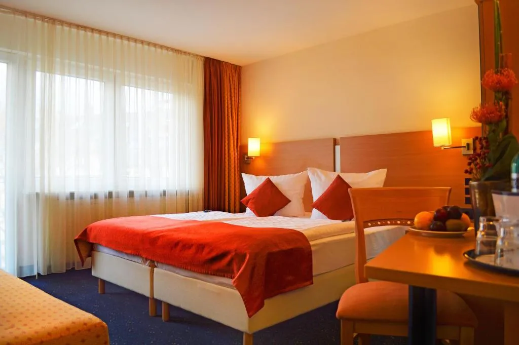 Image of Hotel Plaza