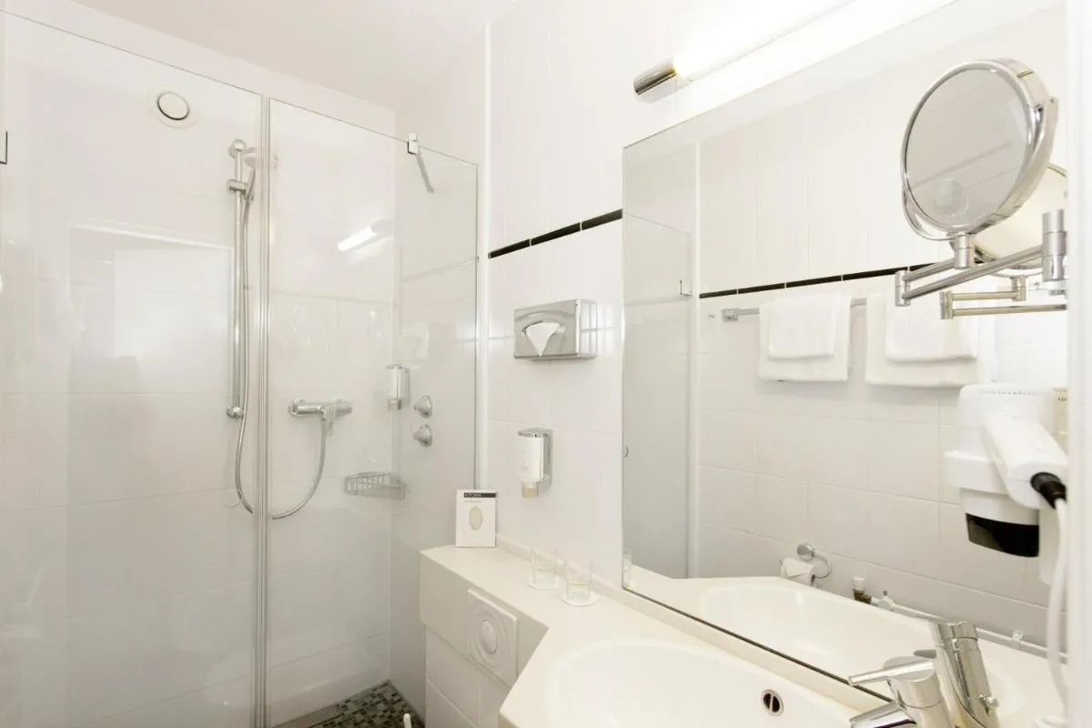 Image 2 of Hotel Scala Frankfurt City Centre
