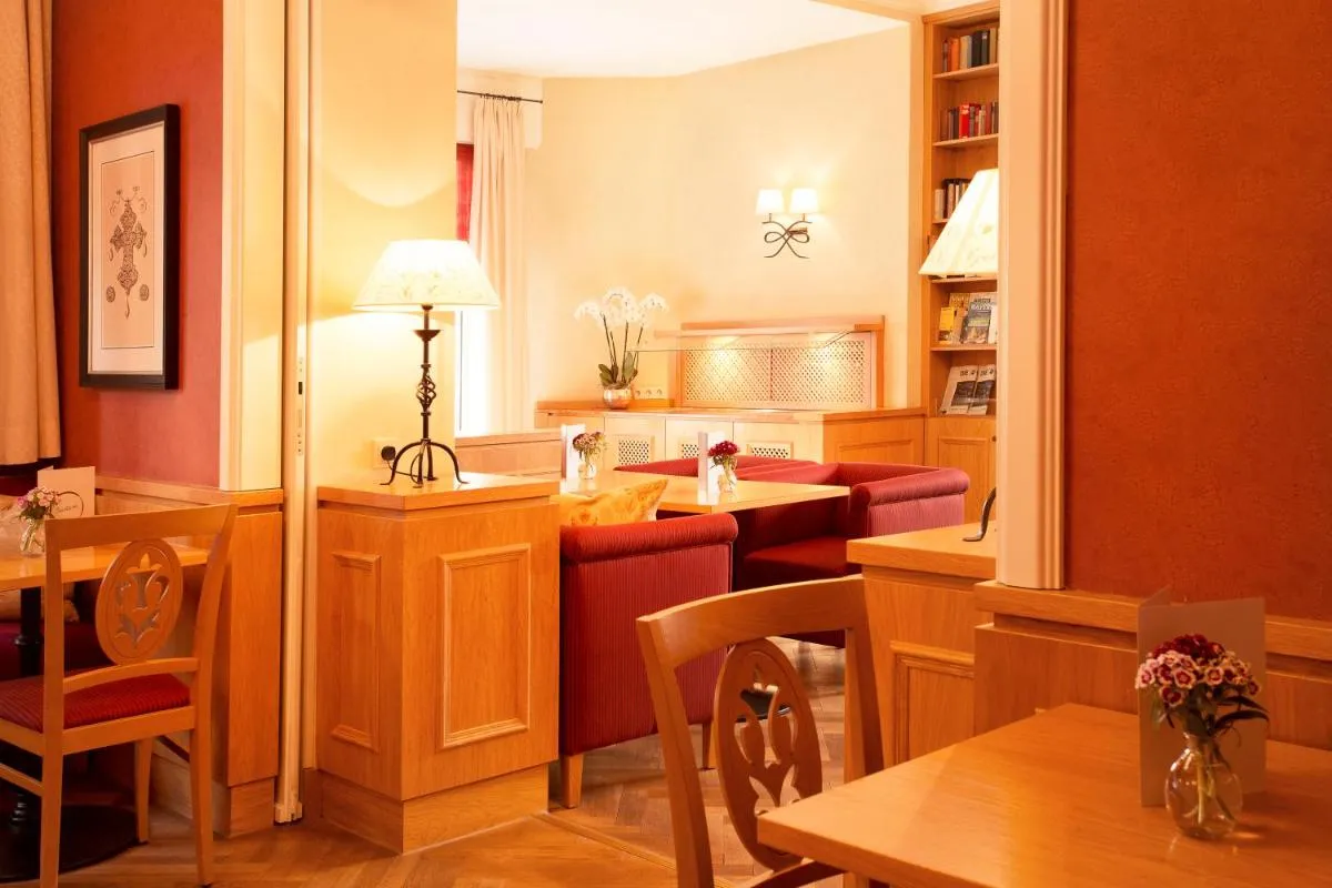 Image 3 of Hotel Villa Florentina