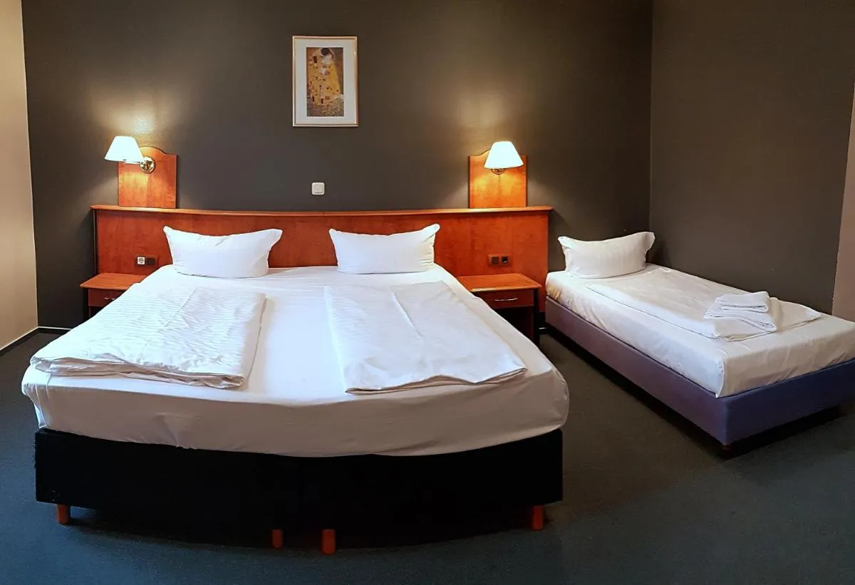 Image 1 of Hotel Zeil