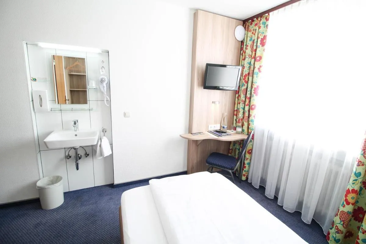 Image 2 of Hotel am Zoo