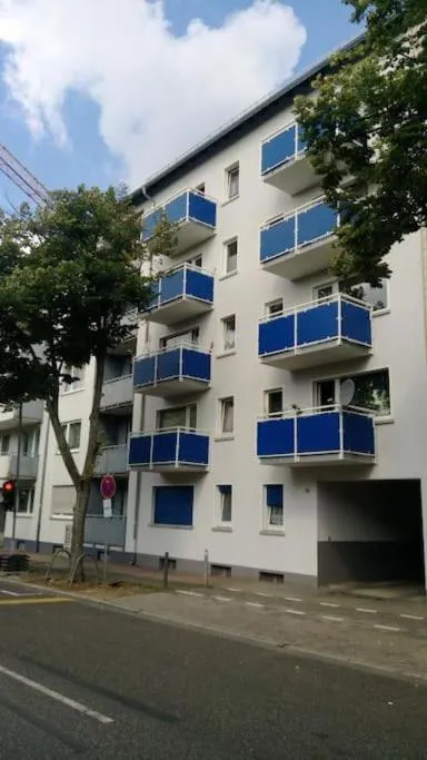 Image 5 of Kleines Apartment in Frankfurt mit eigenem Stellplatz in Messenähe