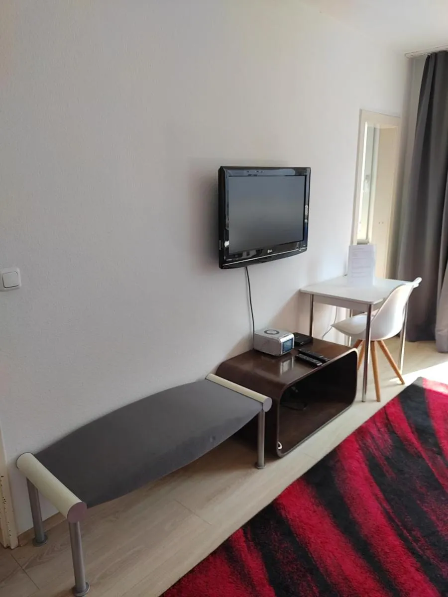 Image 4 of Kleines Apartment in Frankfurt mit eigenem Stellplatz in Messenähe