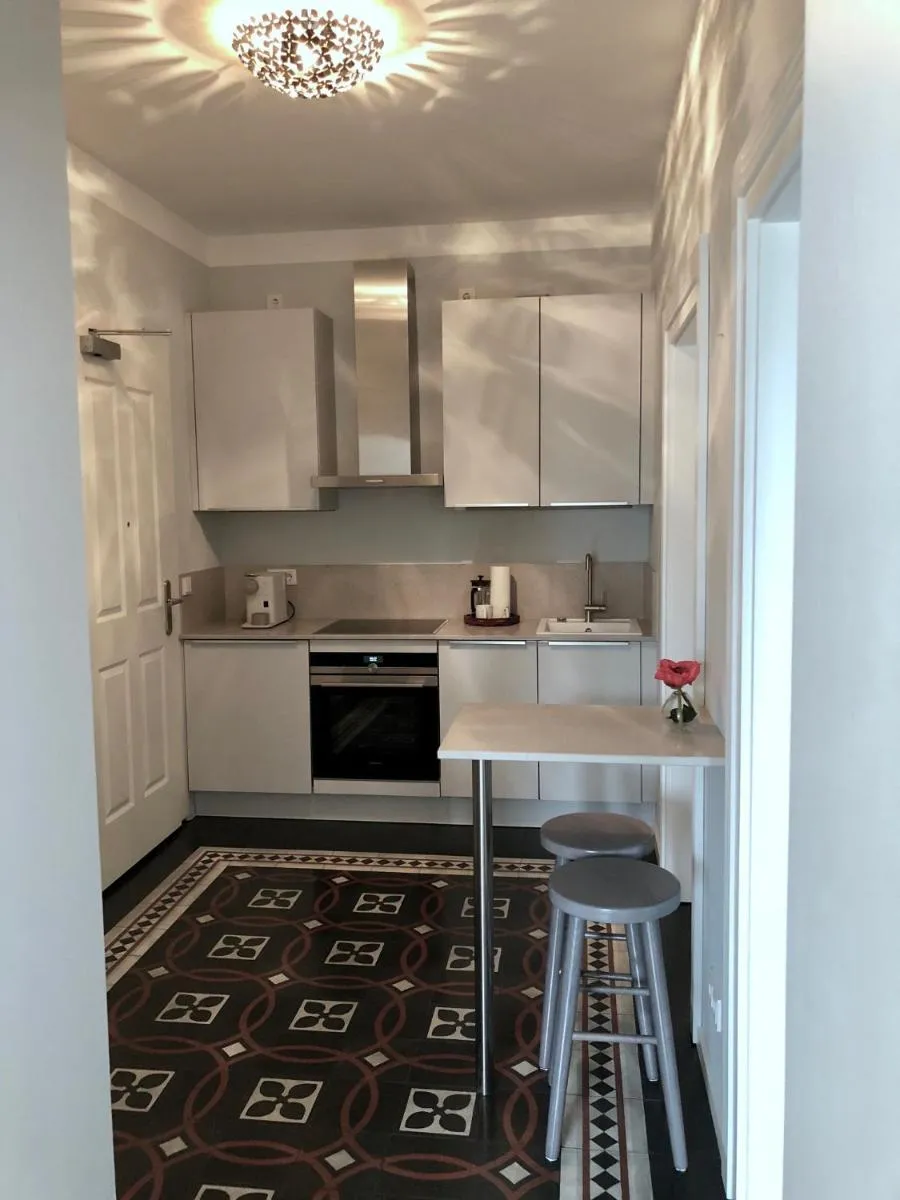 Image 5 of LUXUS 5 Zi-Wohnung + Balkon in TOP-Lage FFM+KLIMA