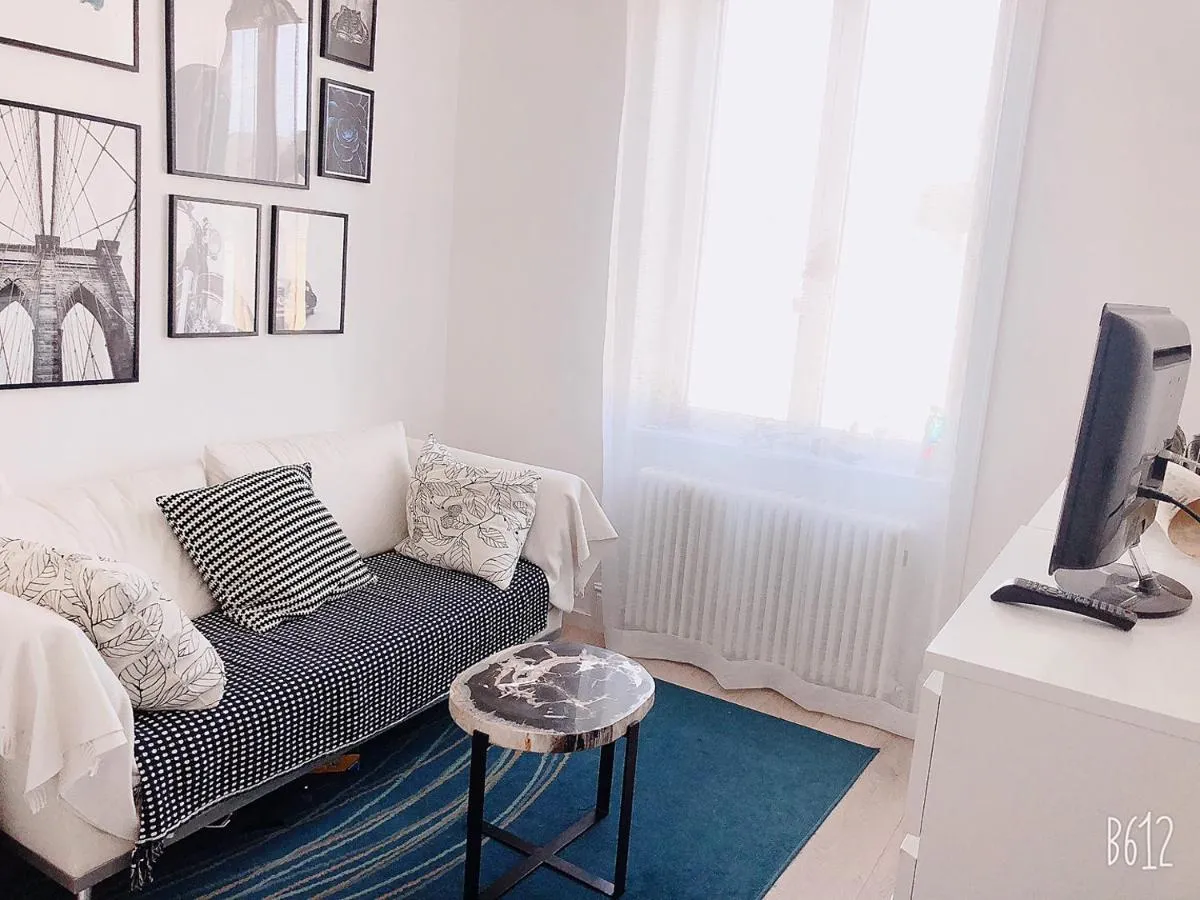 Image 1 of LUXUS 5 Zi-Wohnung + Balkon in TOP-Lage FFM+KLIMA