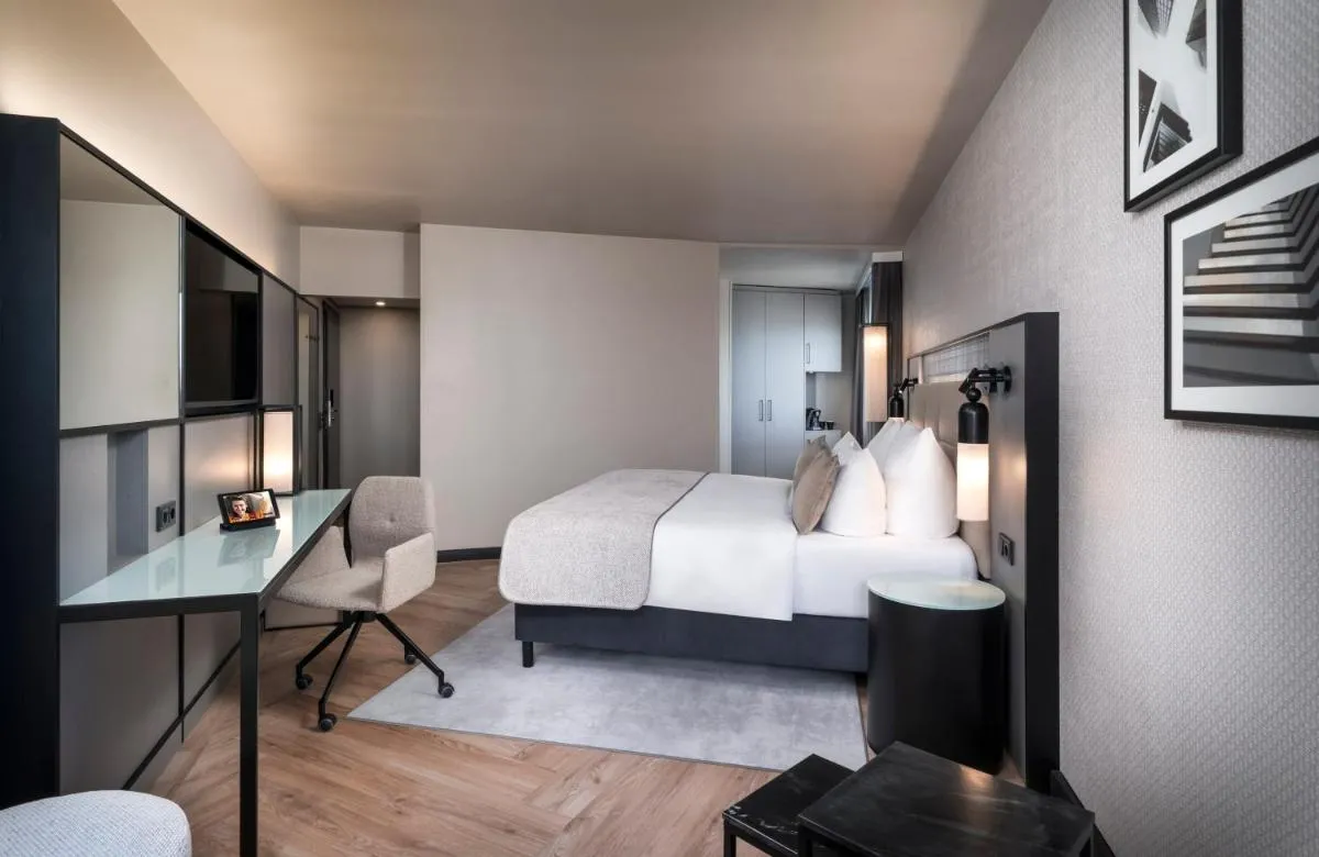Image 2 of Leonardo Royal Hotel Frankfurt