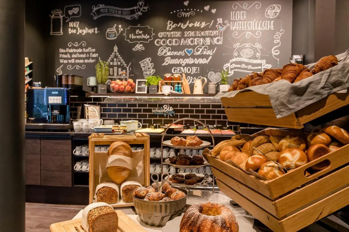Image 3 of Motel One Frankfurt-Eastside