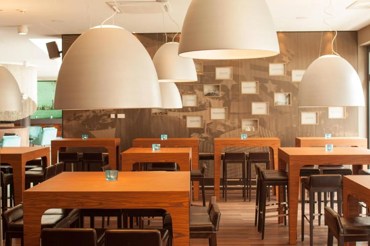 Image 3 of Motel One Frankfurt Messe