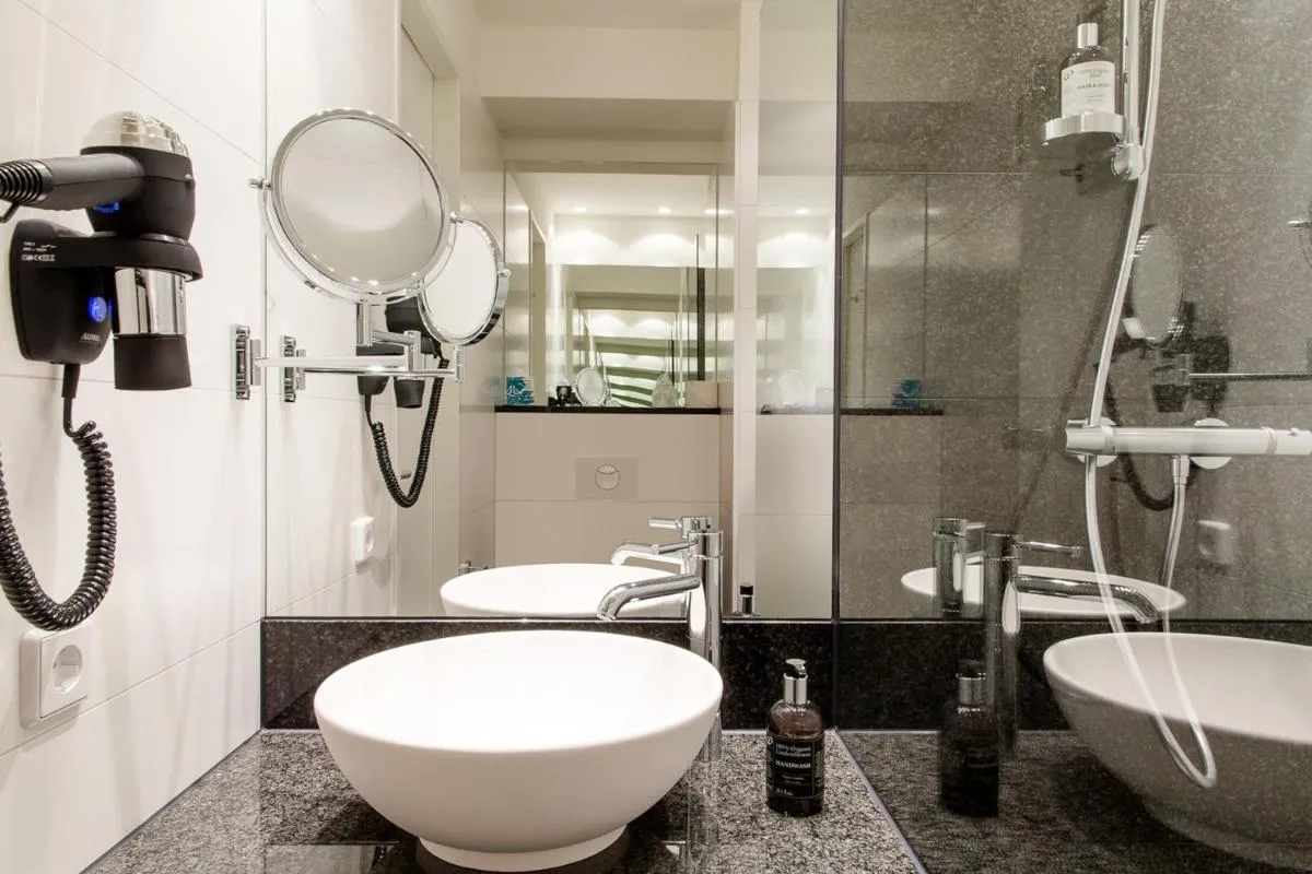 Image 6 of Motel One Frankfurt Messe
