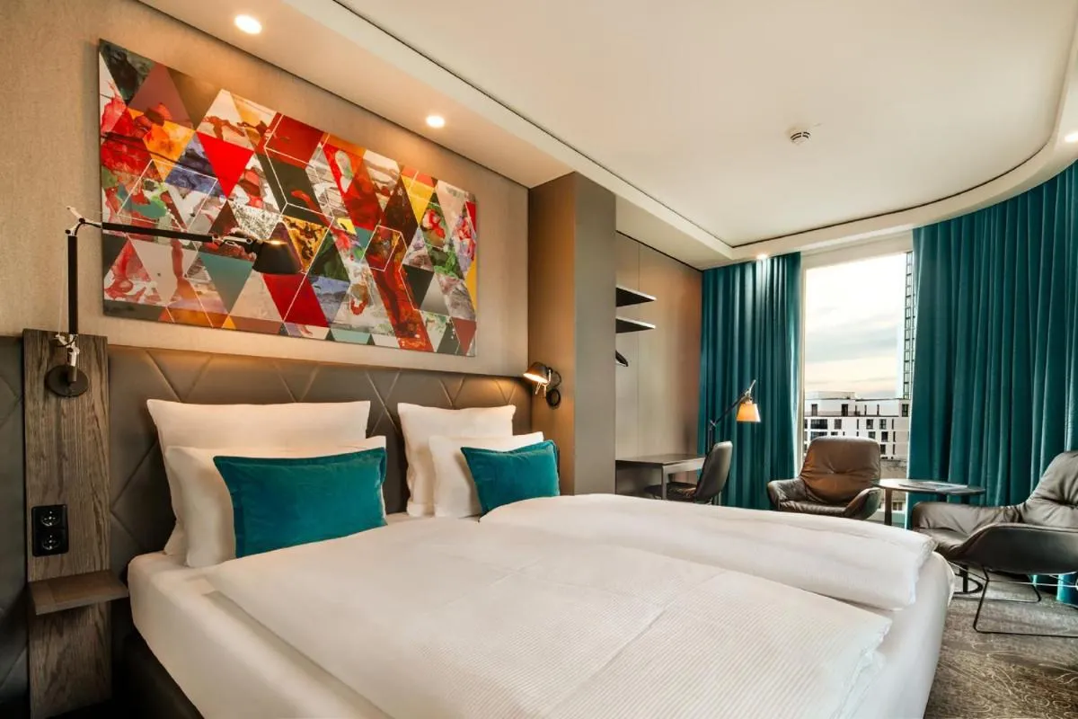 Image 1 of Motel One Frankfurt-Römer