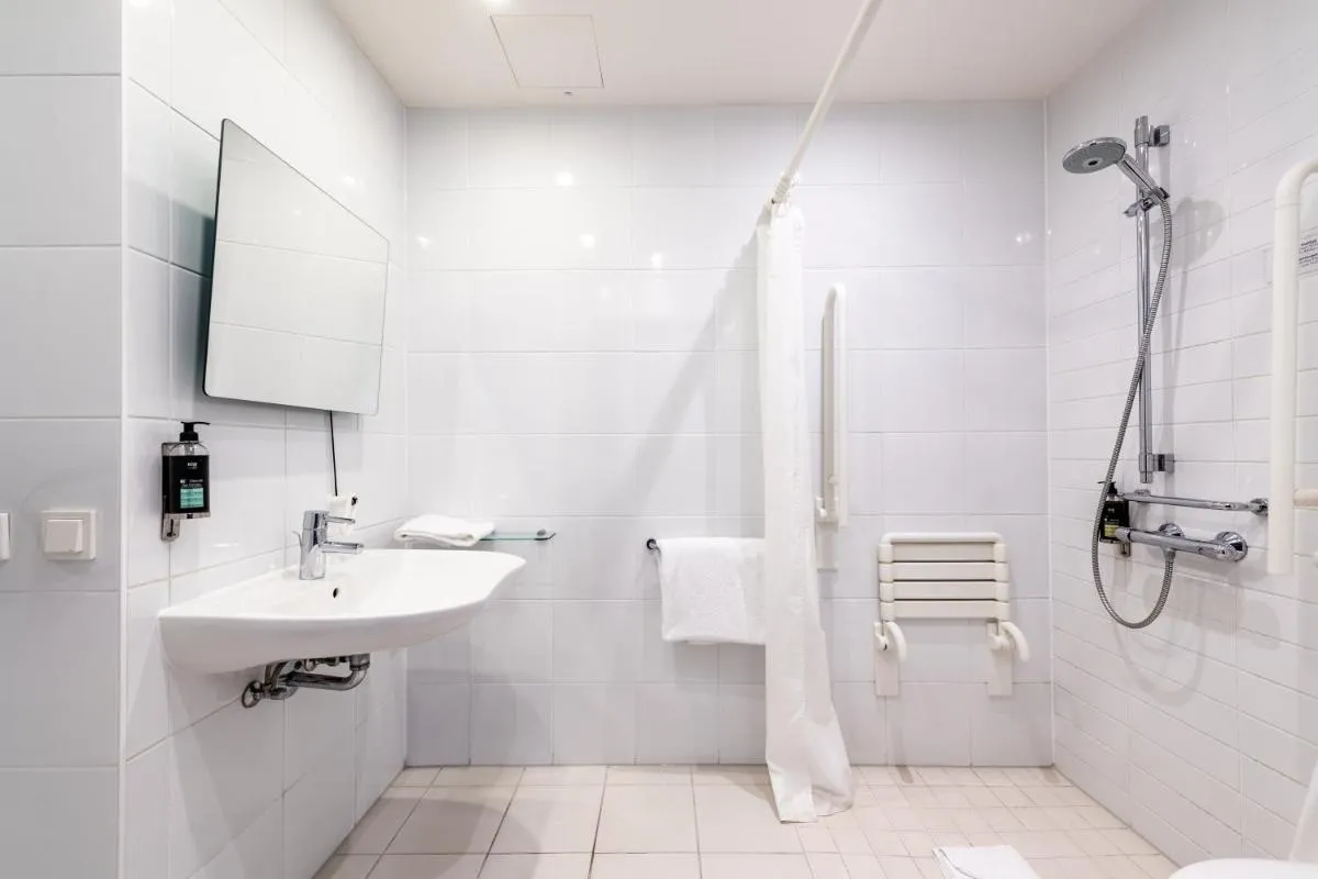 Image 1 of Premier Inn Frankfurt City Centre