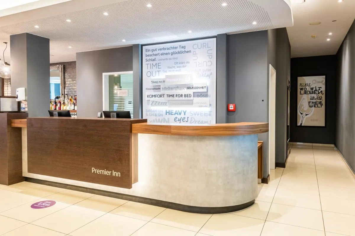 Image 6 of Premier Inn Frankfurt City Centre