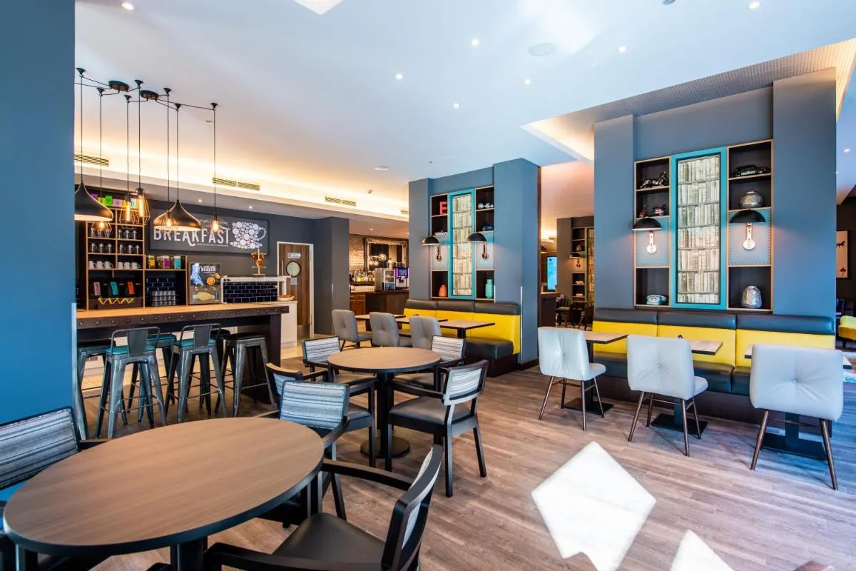Image 2 of Premier Inn Frankfurt City Centre