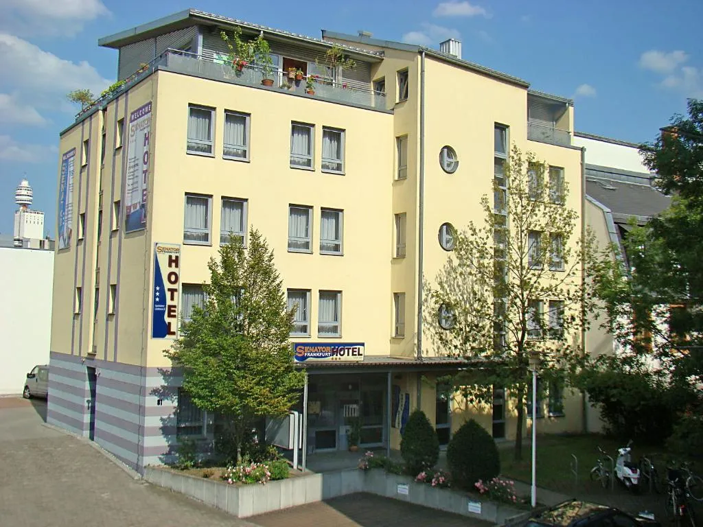 Image of Senator Hotel