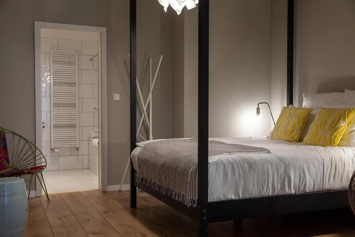 Image 5 of The Suite Hotel Fabric