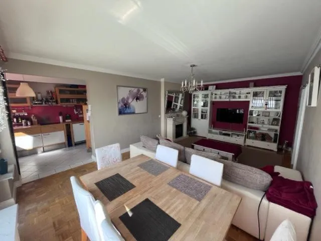 Image 3 of Zentrale, helle Wohnung mit Balkon! Ideal für Messe, Business und Städtereise