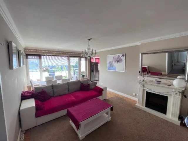 Image of Zentrale, helle Wohnung mit Balkon! Ideal für Messe, Business und Städtereise