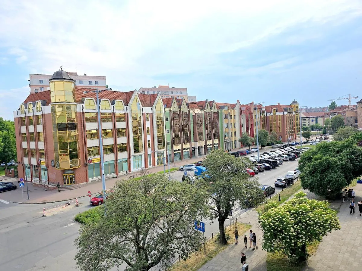 Image 2 of Apartment Eleven Long Gardens Old Town City Center