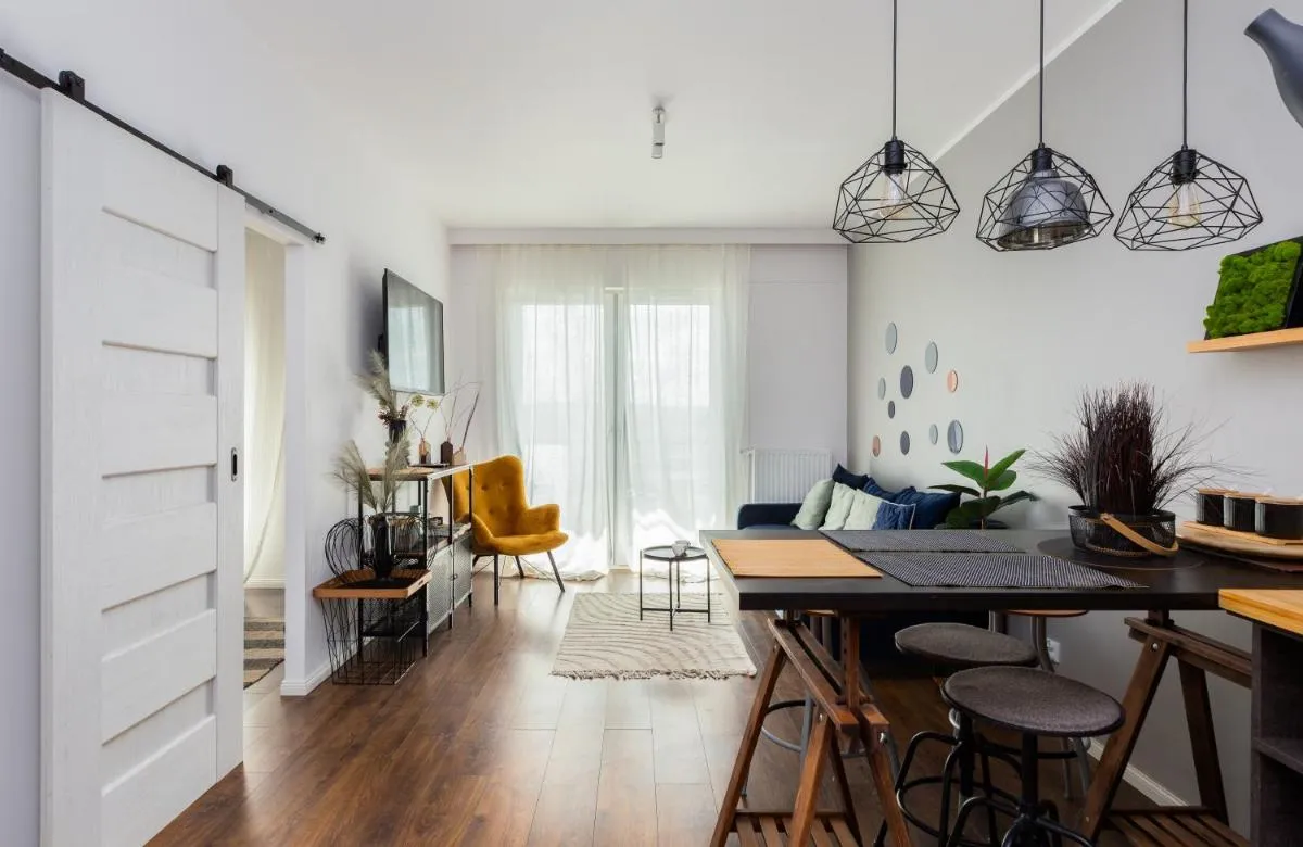 Image 3 of Arena Industrial Apartment