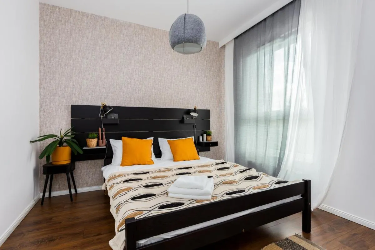 Image 1 of Arena Industrial Apartment