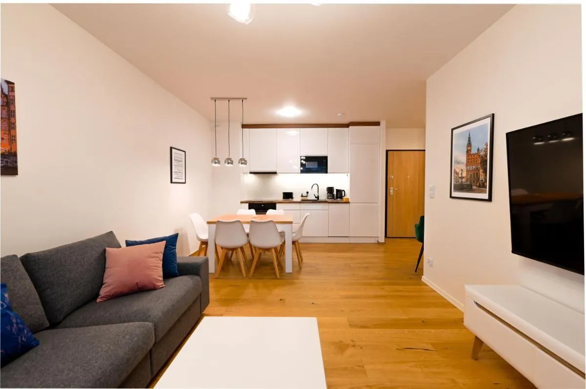 Image 4 of Aura 40 by Q4Apartments