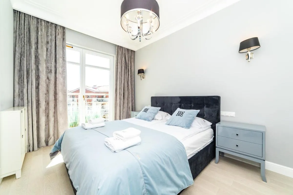 Image 1 of Black Pearl – Neptun Park by OneApartments