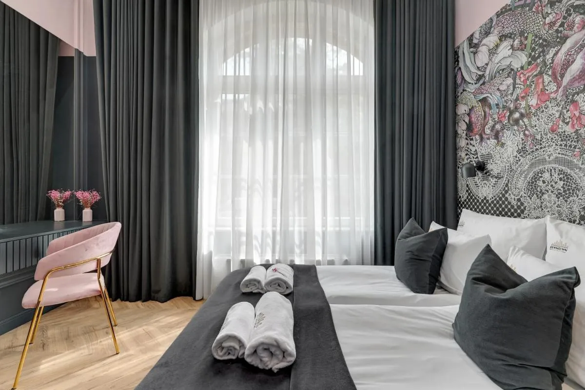 Image 6 of Black Star Loft Apartment by Downtown Apartments