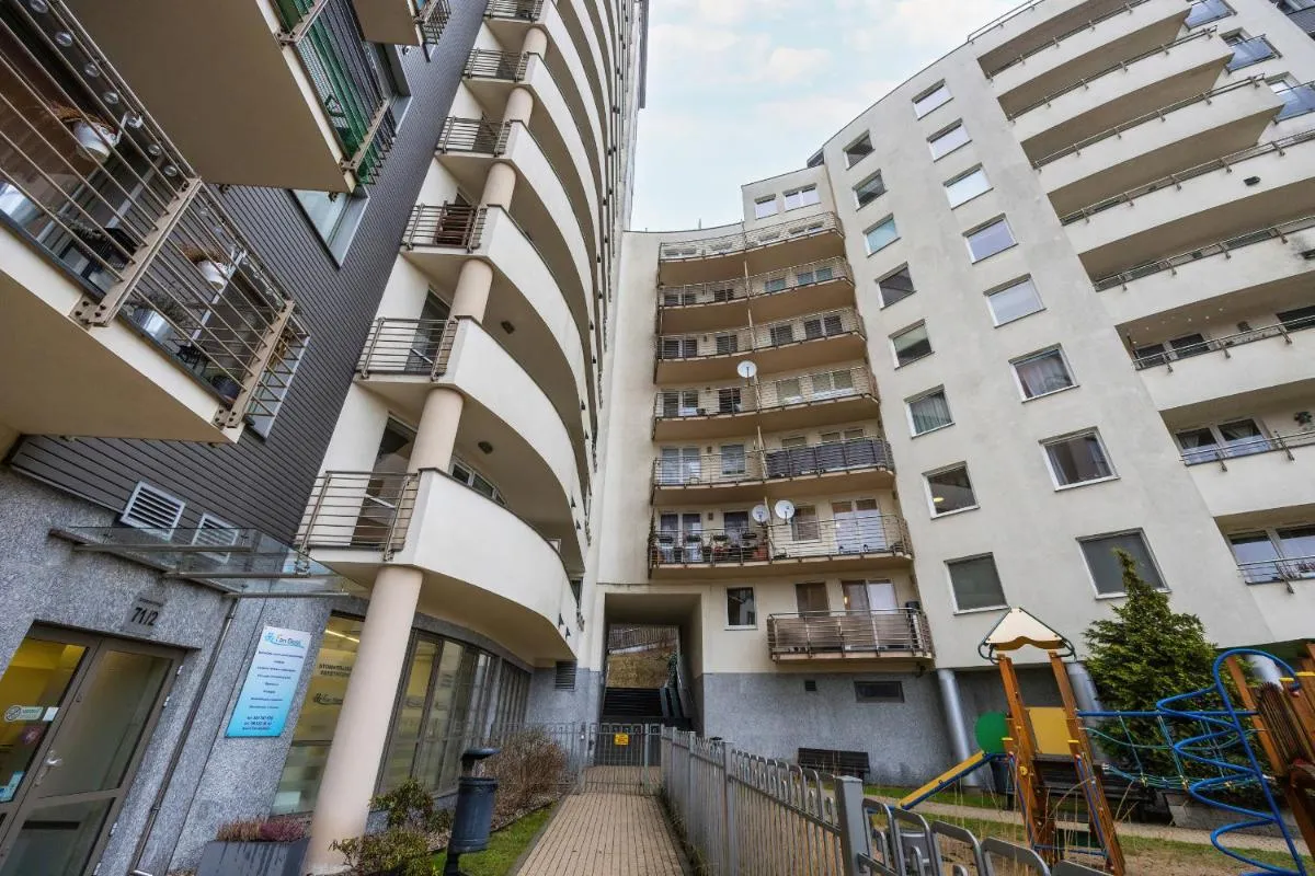 Image 6 of Blue Apartment Słowackiego with Balcony and Parking in Gdańsk by Renters