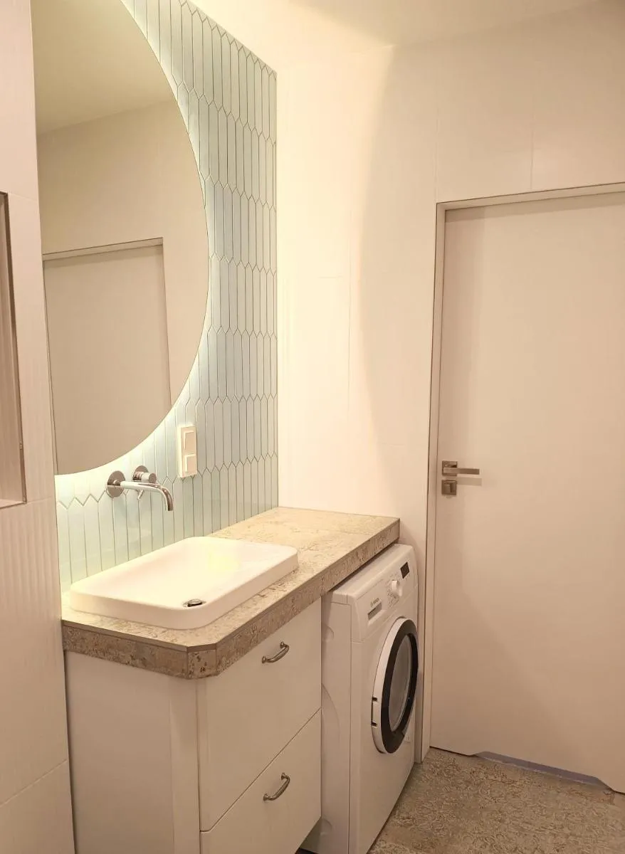 Image 2 of Blue Bay Apartment