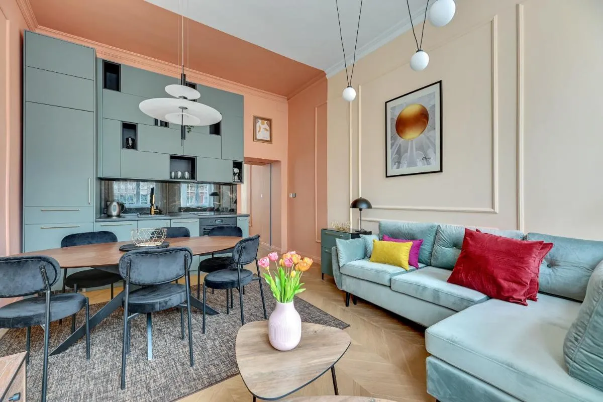 Image 3 of Blue Mandarin Old Town