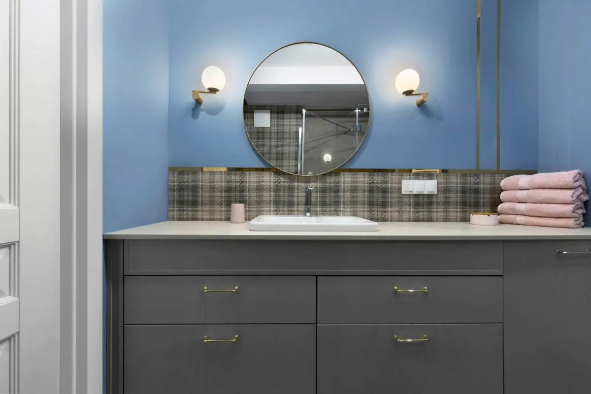 Image 2 of Blue Raven Motlawa Grand