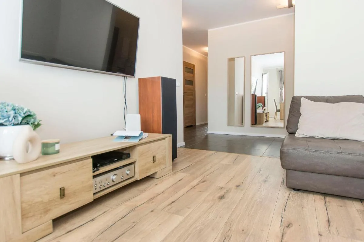 Image 4 of Carmel Rentyear Apartments