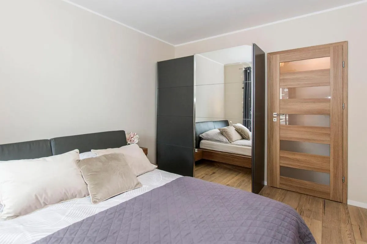 Image 6 of Carmel Rentyear Apartments