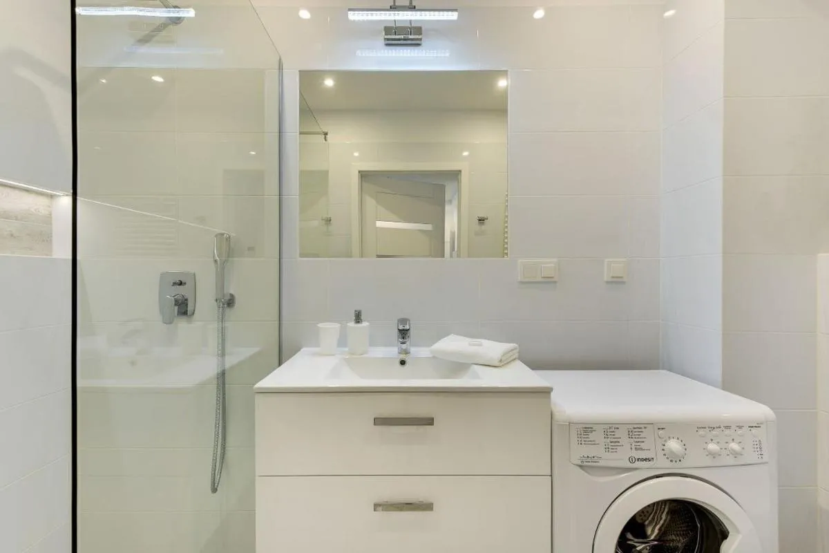 Image 2 of Chmielna Park Apartment Oldtown