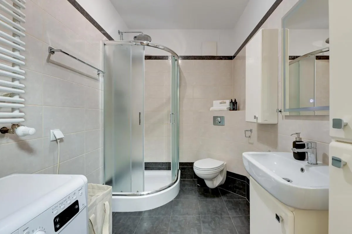 Image 2 of City Park by Downtown Apartments