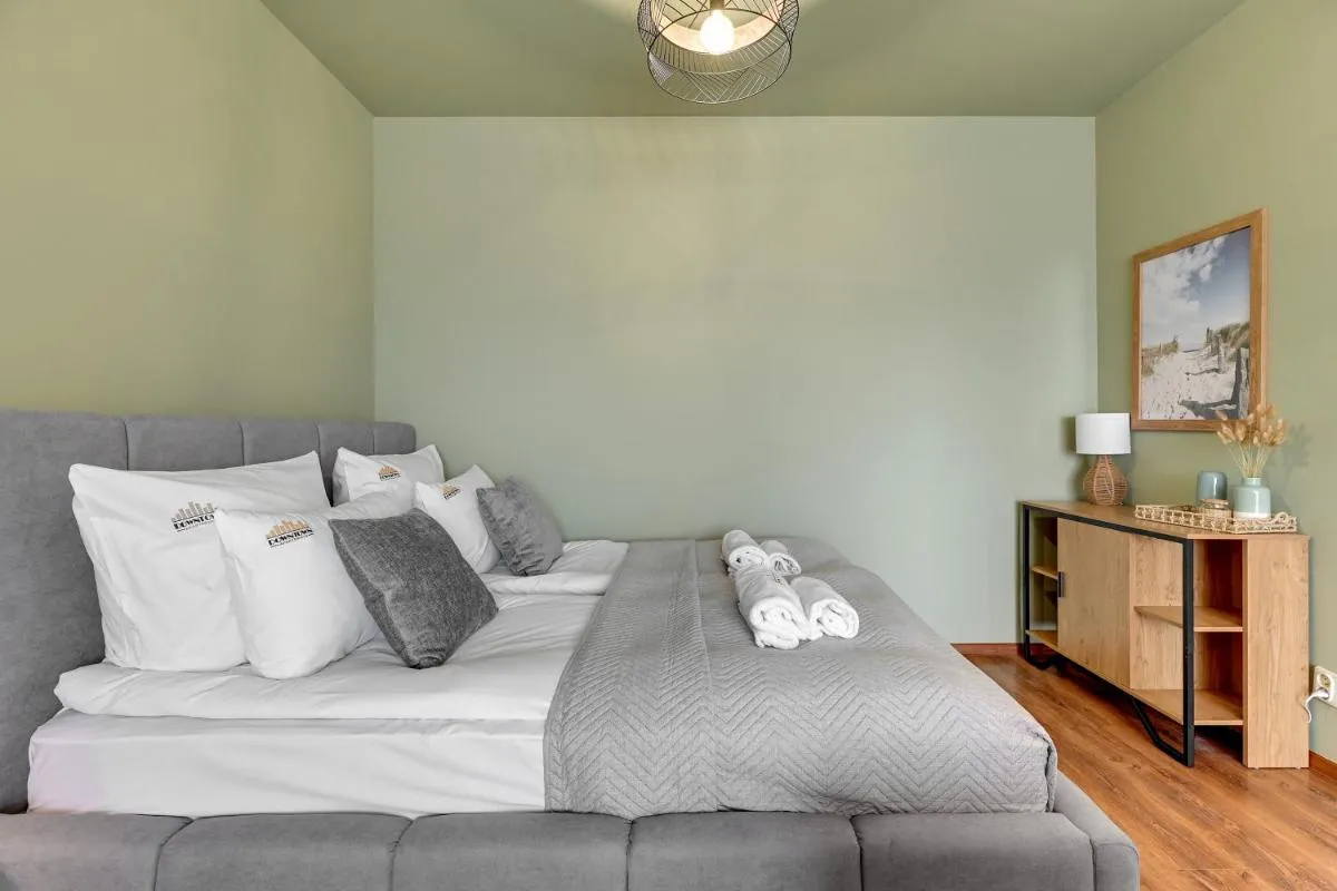 Image 1 of City Park by Downtown Apartments