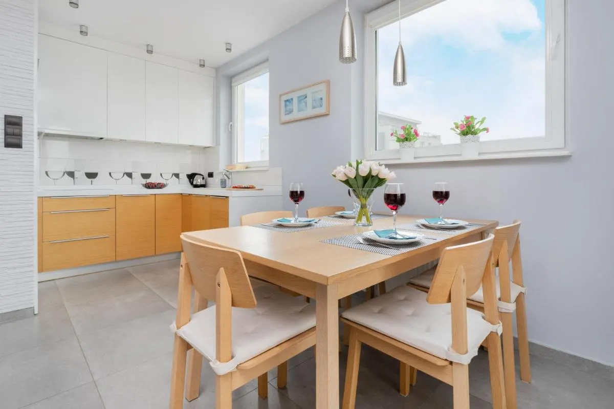 Image 3 of City View Apartment Trzy Żagle with Balcony by Renters