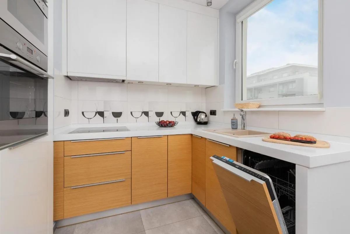 Image 6 of City View Apartment Trzy Żagle with Balcony by Renters