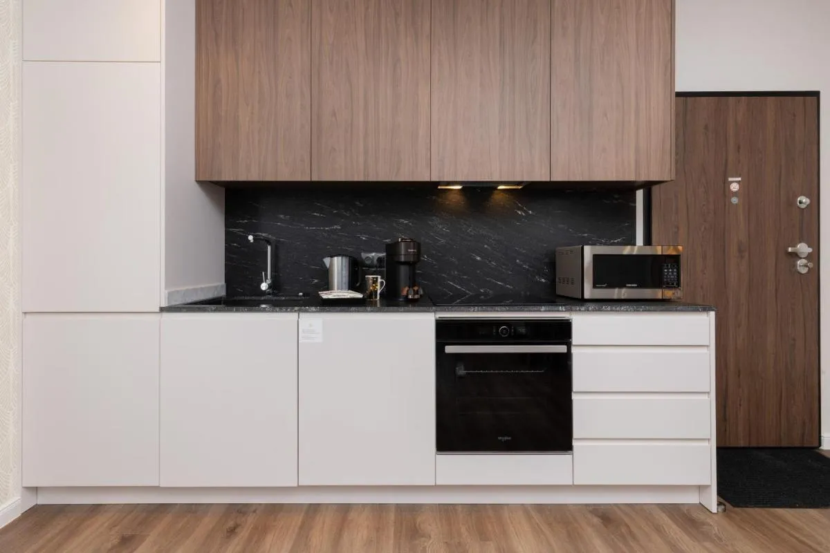 Image 2 of Elegant Apartment with Balcony and Air Conditioning in Gdańsk by Renters