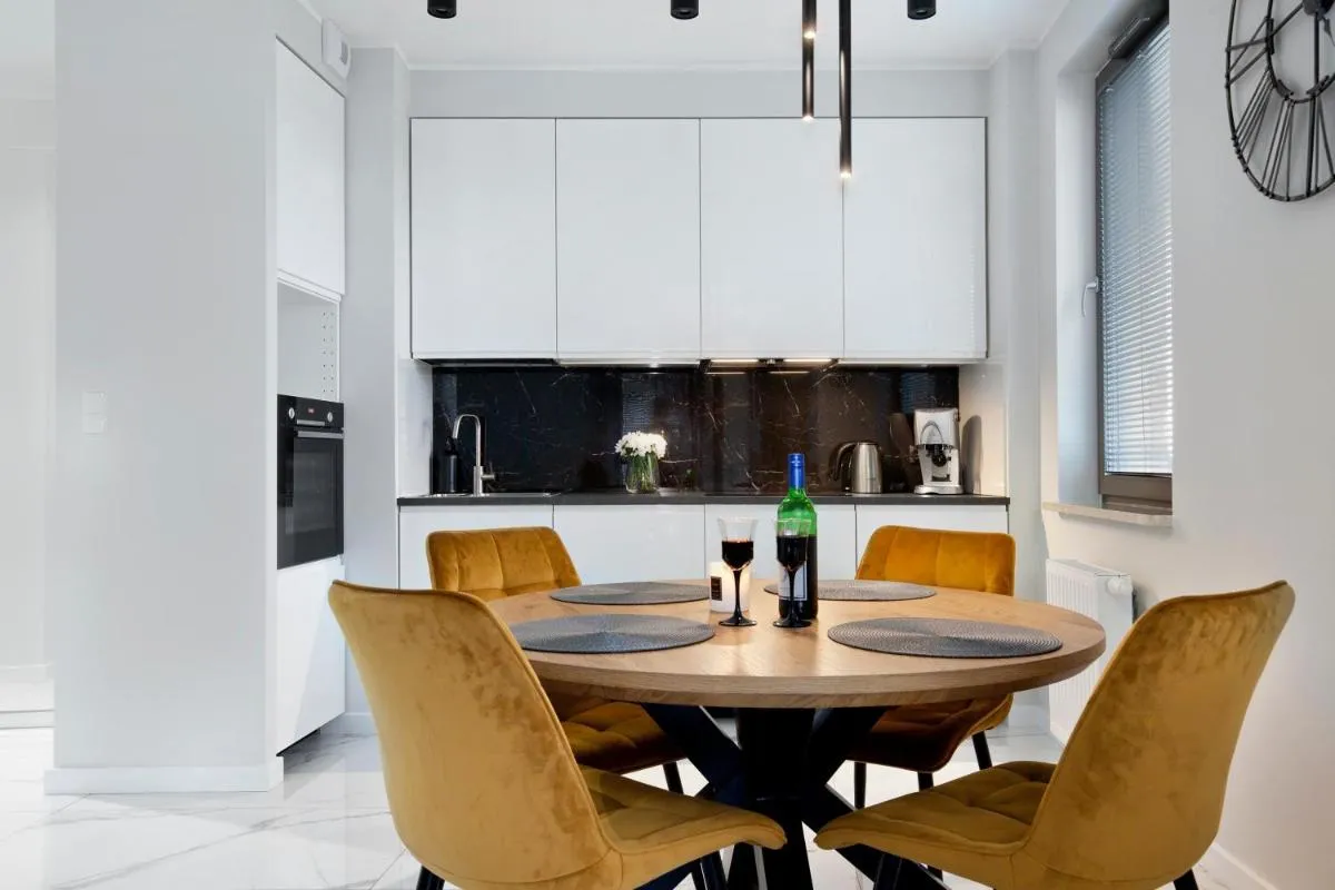 Image 3 of Elite Apartments Garden Gates Premium