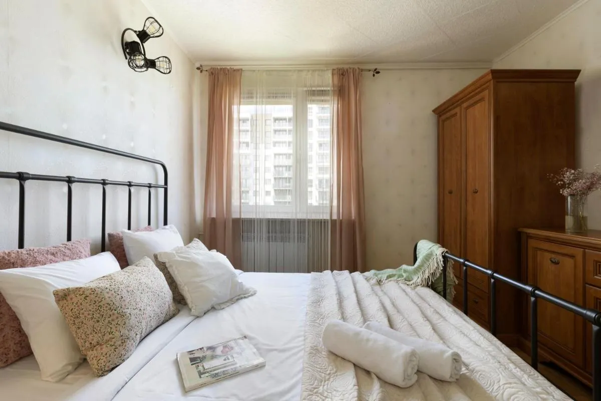 Image 6 of Elite Apartments by the Beach II