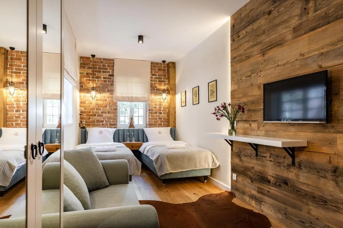 Image 1 of Gotyk House