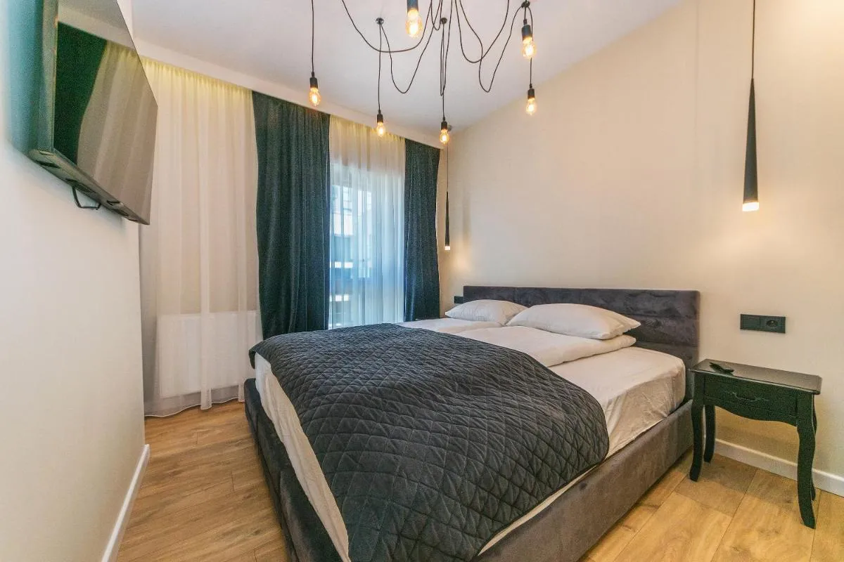 Image 6 of House Managers – Nadmotławie