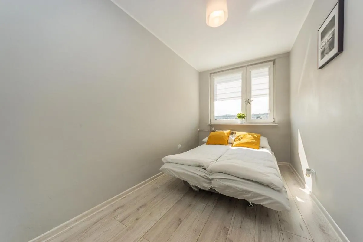 Image 1 of House Managers – Pomorski Classic