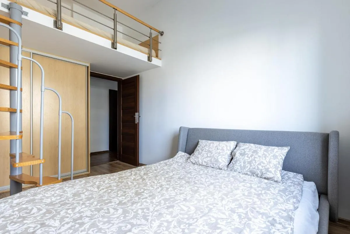 Image 5 of MIRA APARTMENTs IV