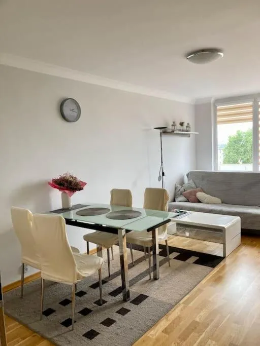 Image 6 of Mieszkanie w kultowym falowcu